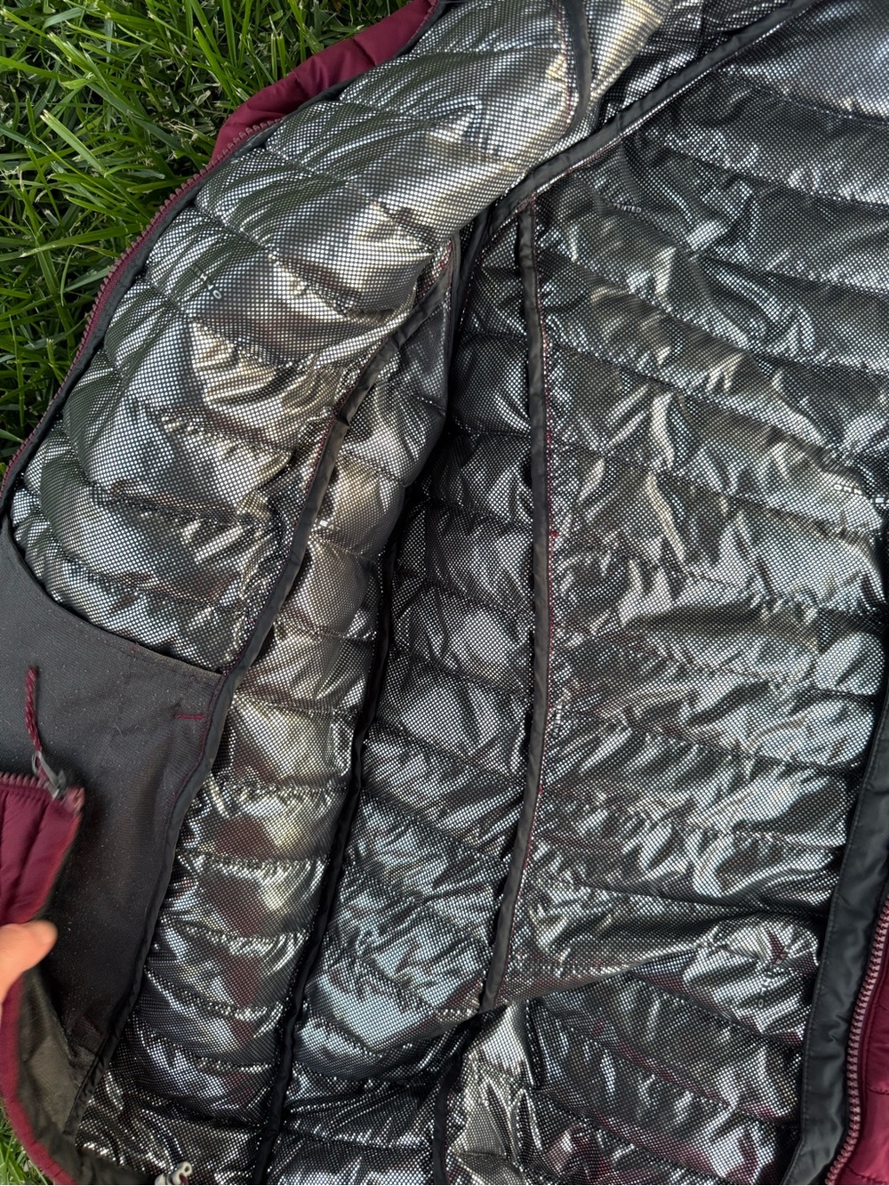 Columbia Burgundy Hooded Puffer Jacket - Picture 3 of 3